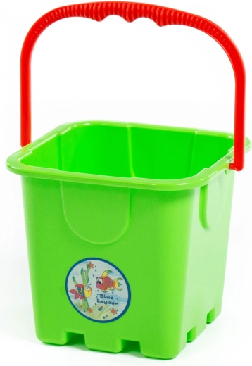 Kakovostna plastična izdelava za igro na prostem