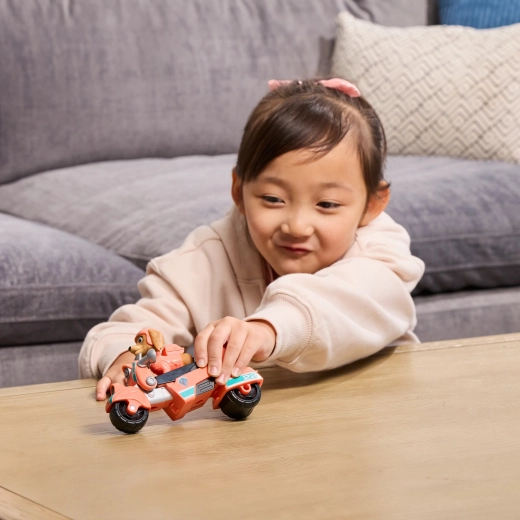 Akcijska vožnja z vrtljivimi kolesi