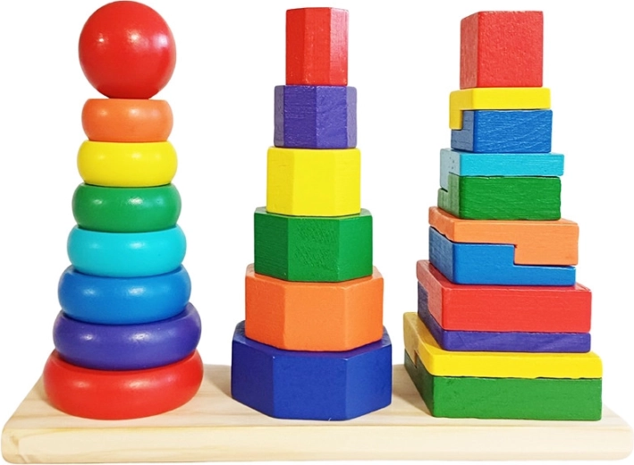 Lesene piramide – logična igra za otroke 3+