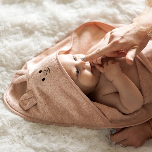 Visoka vpojnost in praktičen kavelj