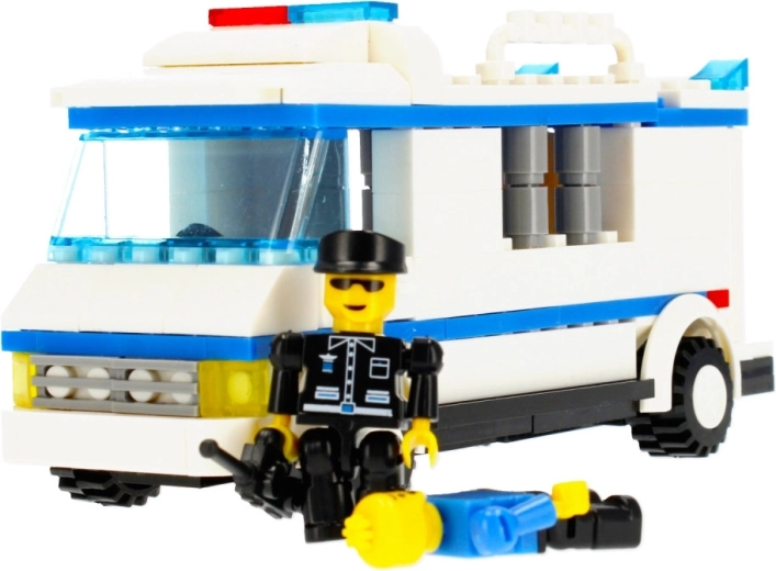 Realistični policijski prevoz