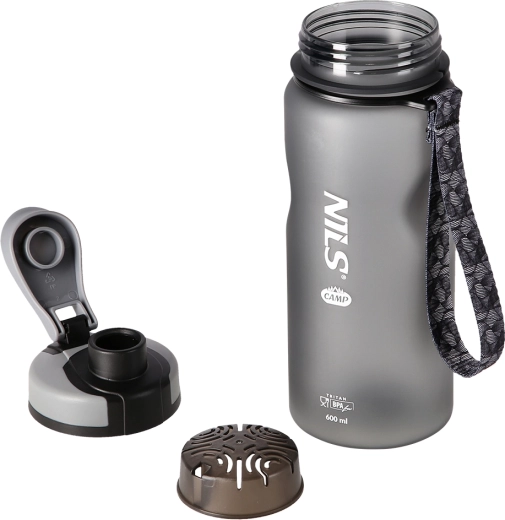 Preklopni pokrovček in vgrajeno cedilo