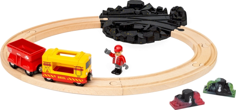 BRIO World železniška proga s dragulji, ki spreminjajo barvo, in tovorni vlak