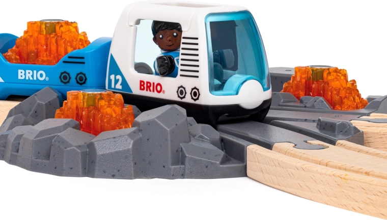 Space train for transporting minerals