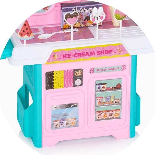 Spodbuda domišljiji in socialnim veščinam