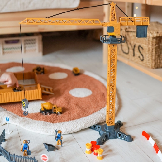 Stolpni žerjav z vrtenjem in funkcionalnim kavljem