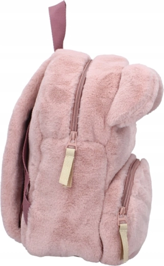 Practical zip pockets for better organization