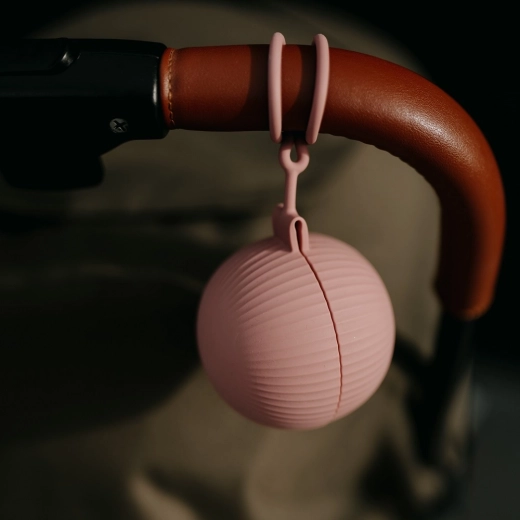 Preprosto pripenjanje na voziček ali torbo