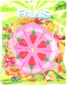 Plastična torta z nožem