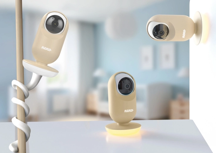 Vrtljiva kamera, upravljana s sprejemnika, in 4× zoom