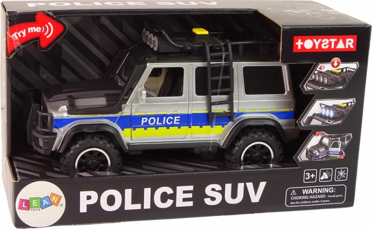Realistic details and removable ladder