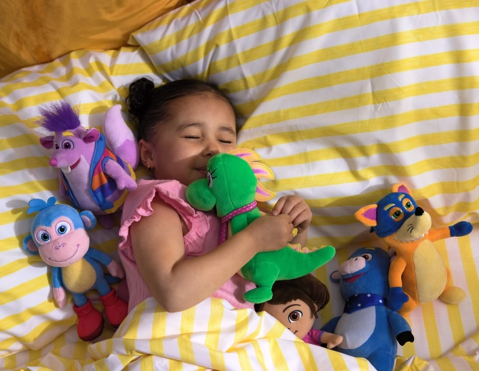 Kompaktna velikost 20 cm za na pot in v posteljico