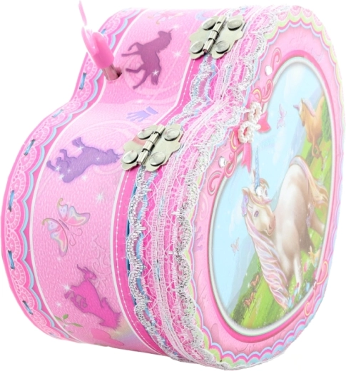 Romantičen srčast dizajn s samorogom