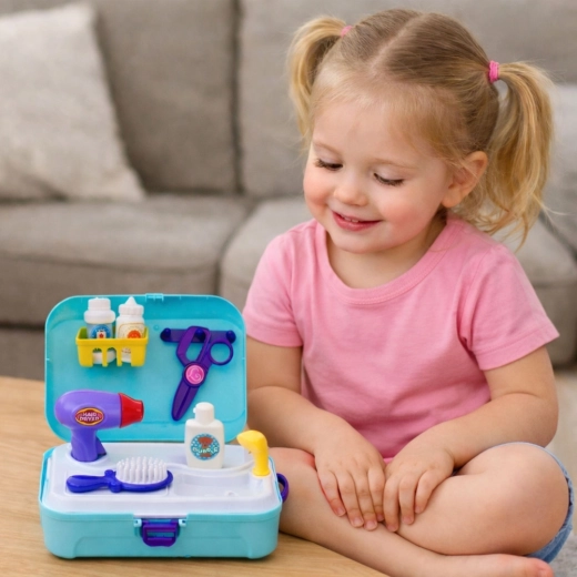 Bogat 16-delni komplet za realistično igro