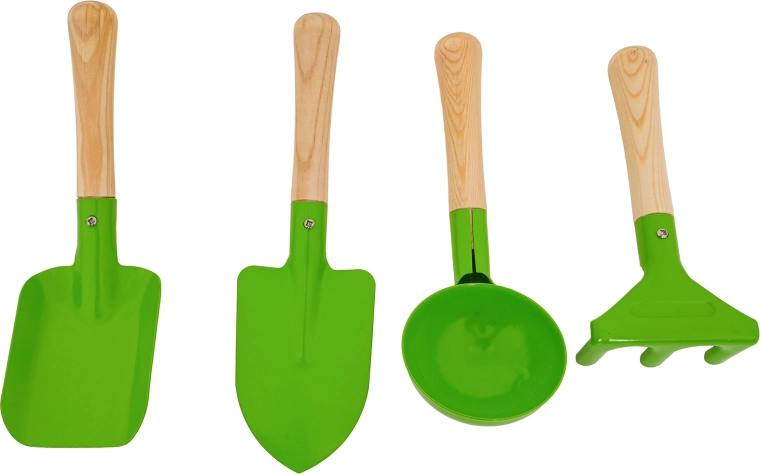 Trpežna kovinska orodja z lesenimi ročaji