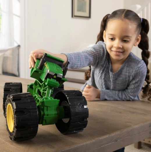Large off-road wheels for a stable ride