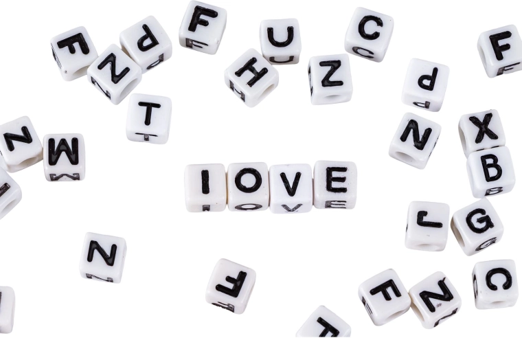 Personalizacija s perlicami s črkami