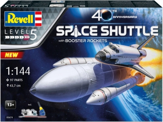 Revell model Space Shuttle s pospeševalnimi raketami