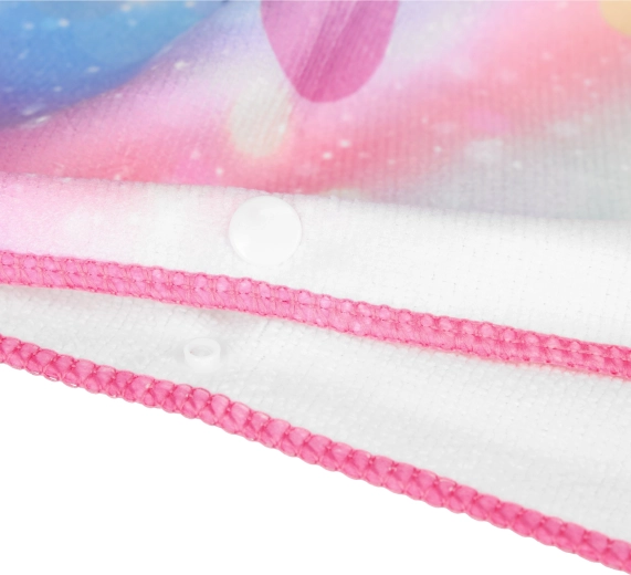 Močni šivi in praktično zapenjanje