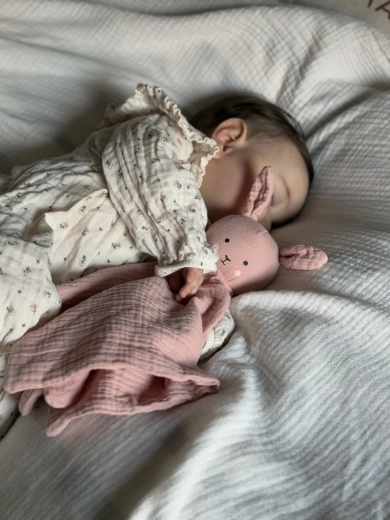 Soft comforter for peaceful falling asleep