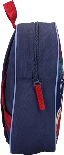 Practical main zip compartment