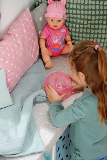 Magic potty and plate: pictures after adding water