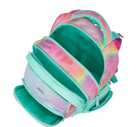 Praktična razporeditev in odporno nepremočljivo dno