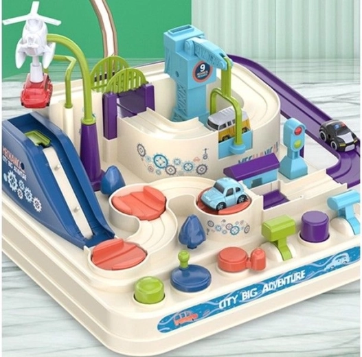 Multi-level track full of obstacles