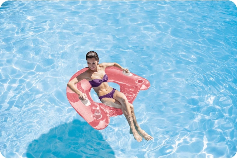 Dva držala za pijačo in zanesljiv oprijem