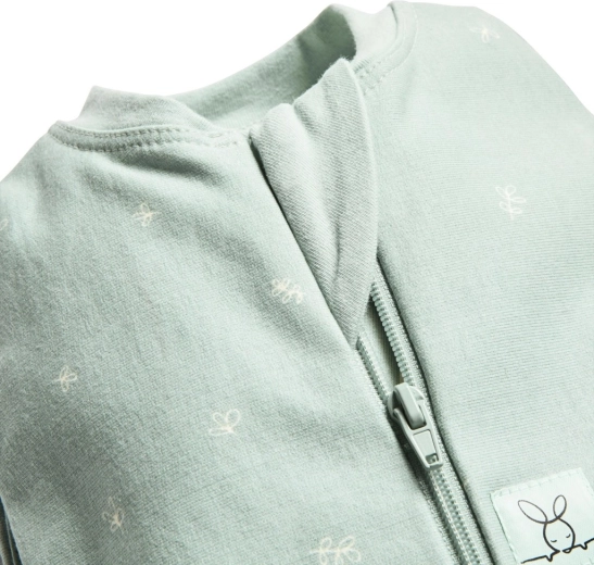Two-way zipper for quick diaper changes without unnecessary waking