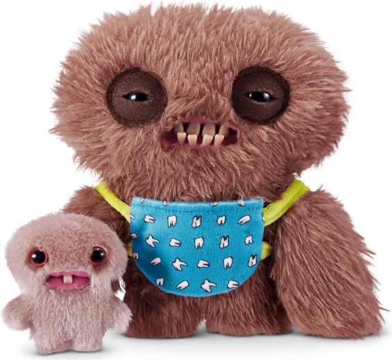 Classic Fuggler look: teeth and bold eyes