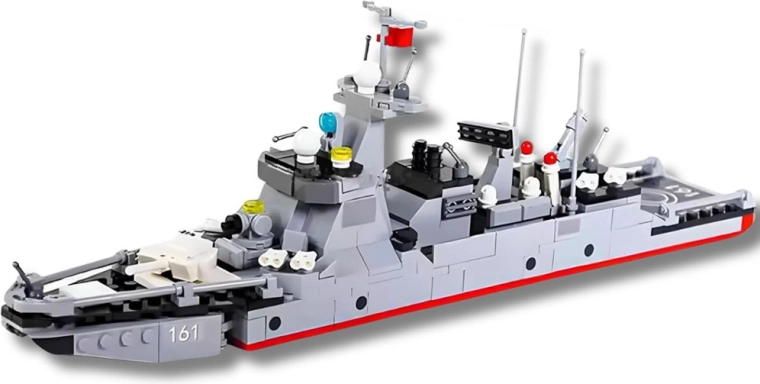 Podrobna paluba in realistična oprema