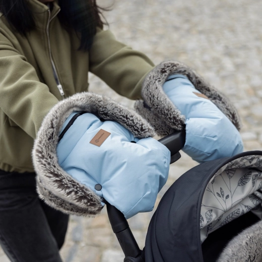 Univerzalno pritrjevanje na vsak voziček