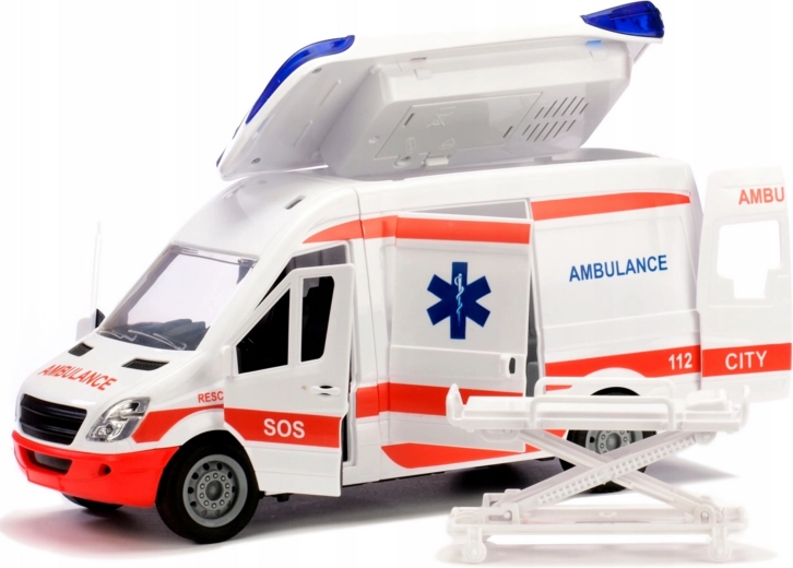 Odpirajoča se vrata in streha za največjo igrivost