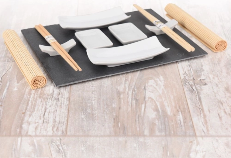 Premium materiali: porcelan, bambus, kamen