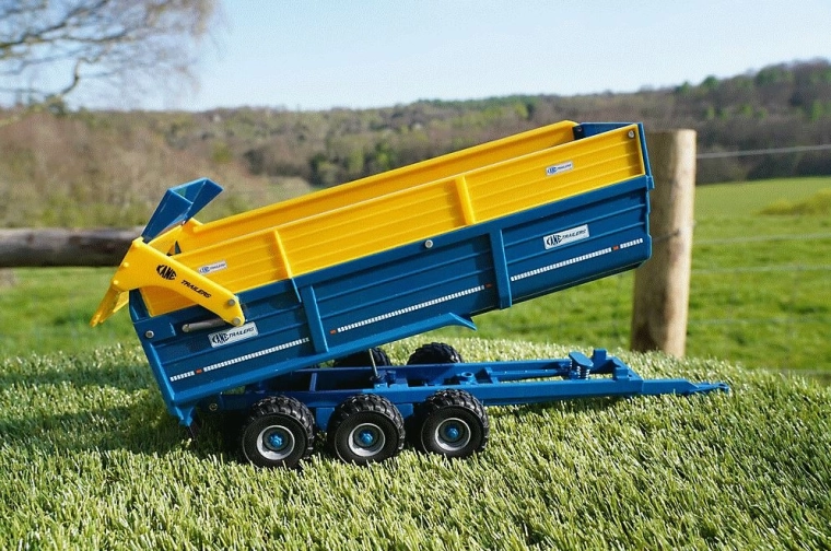 Steering axle for easy turning
