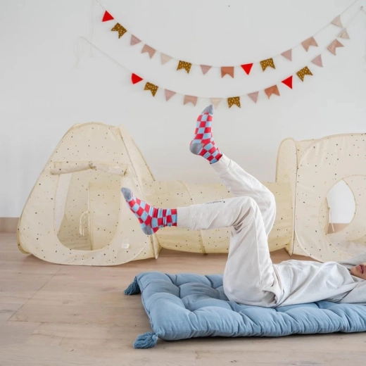 Lightweight, sturdy, and made from recycled fabric