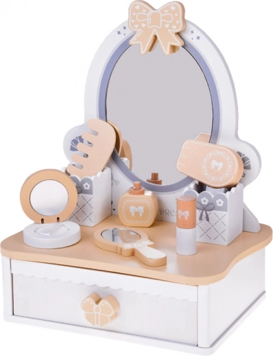 Praktičen predal in škatlice za zaklade