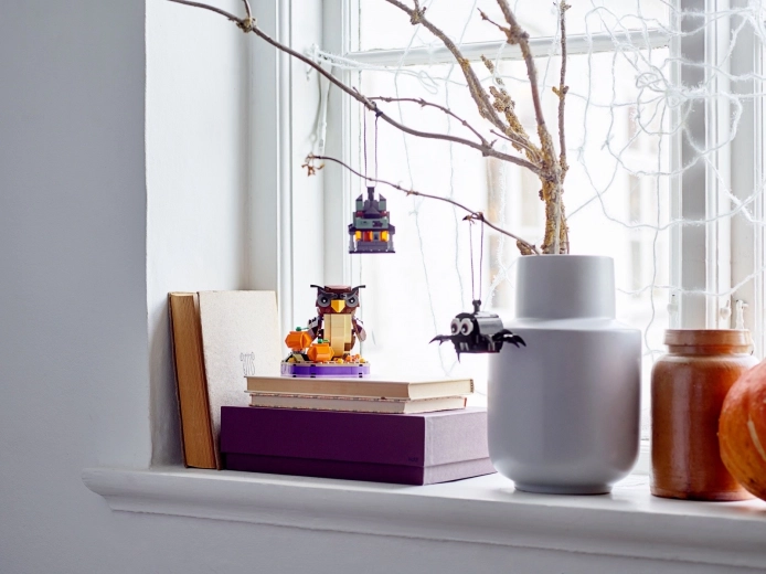 Kompaktna dekoracija za polico ali okensko polico