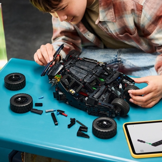 Sestavljanje z aplikacijo LEGO Builder