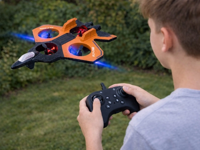 LED osvetlitev in 360° akrobacije