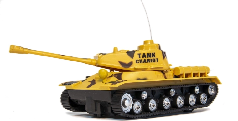 Daljinsko voden bojni tank, mix barv - 1 kos