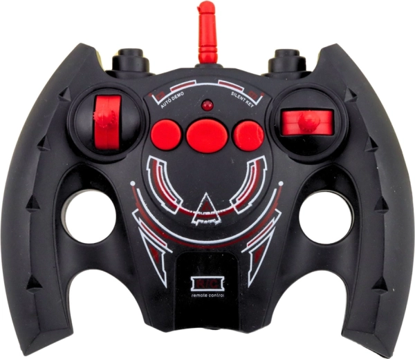 Stabilno upravljanje 2,4 GHz in intuitiven daljinec