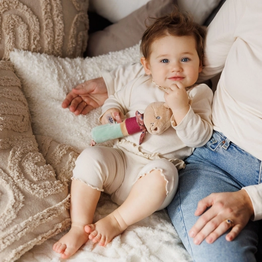 Interaktivno piskalo za prve raziskave