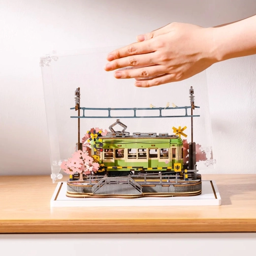 Preprosta montaža brez lepila