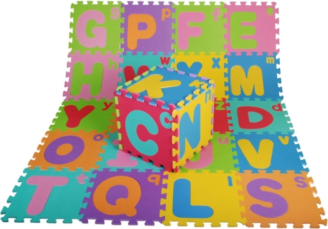Pene puzzle abeceda za otroke 3+ iz EVA pene – velike in male črke, talna igralna podloga