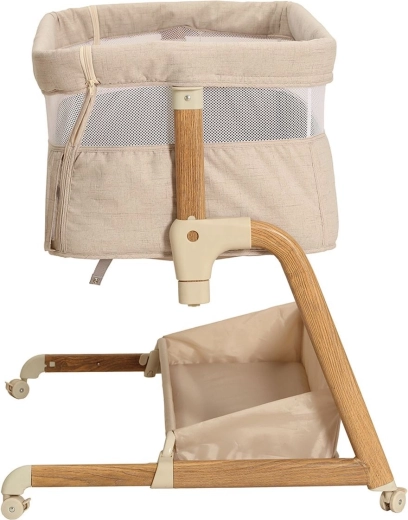 Adjustable height and easy attachment to the bed