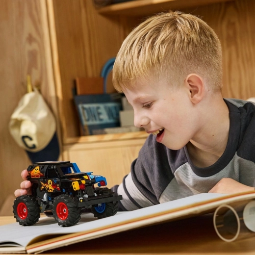 Navijalni motor za akcijsko vožnjo