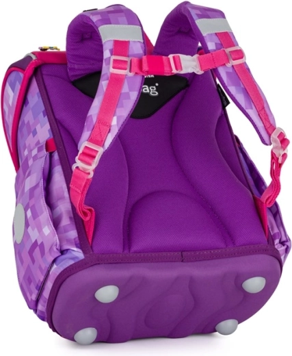 Trdna konstrukcija in stabilno dno