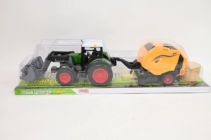 Tractor with agricultural machine